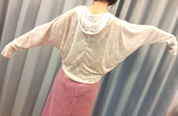 UVカットボレロ背面